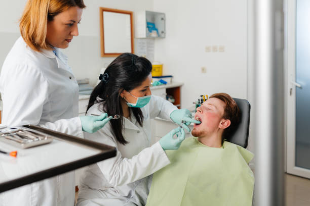 Best Emergency Dental Care for Broken or Chipped Teeth in Pierceton, IN